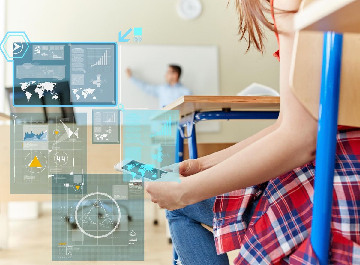 Jak nowoczesne platformy edukacyjne wpływają na branżę beauty w 2026 roku